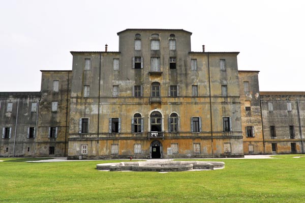 025-Villa-Contarini
