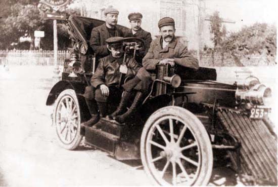 1900