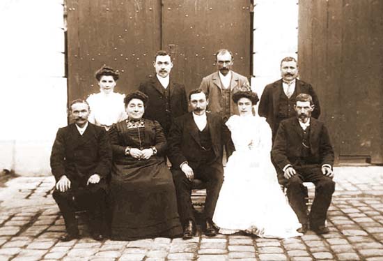 1908