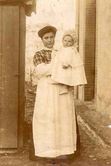 1913