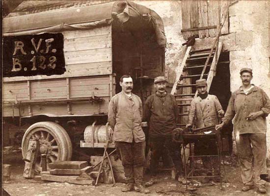 1915