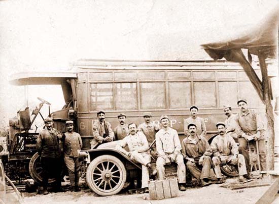 1918