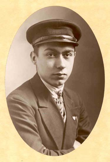 1928