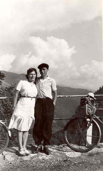 1943
