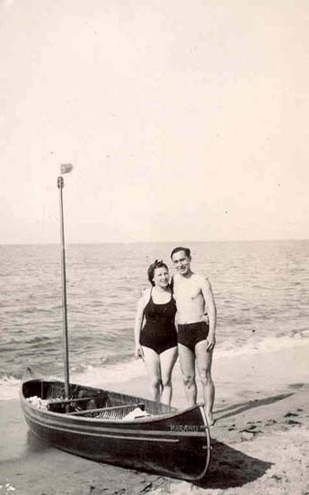 1946