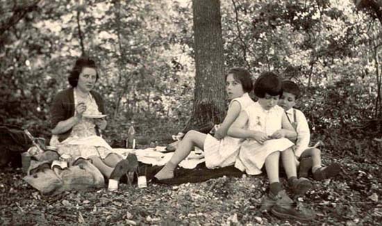 1957